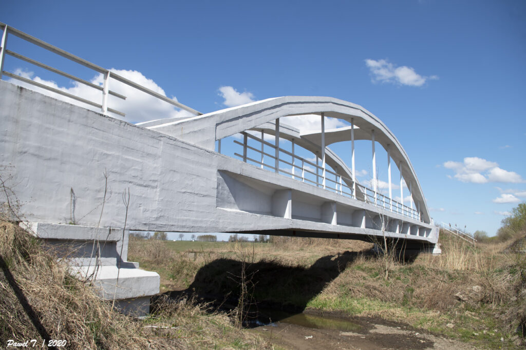 20.04.2020. Most nad rzeką Orz po naprawie.