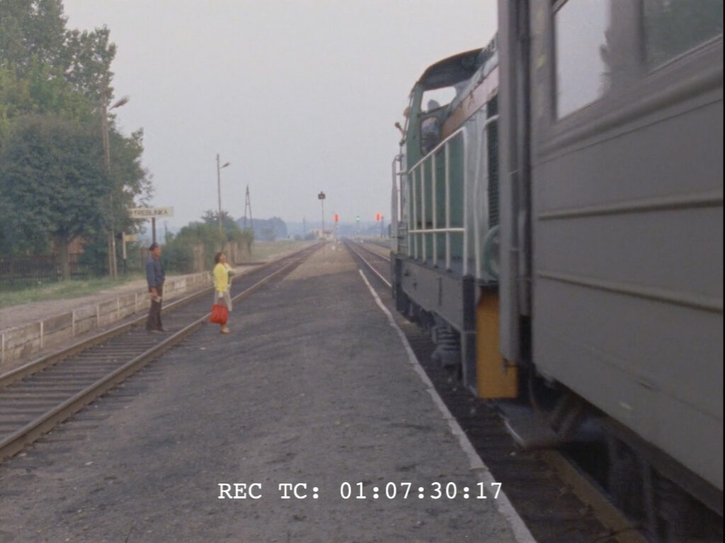 Rok 1980. SM42 z pociągiem osobowym z Małkini do Siedlec podczas postoju w Treblince. Niewykorzystany kadr z filmu "Shoah" w reż. Claude Lanzmann'a.